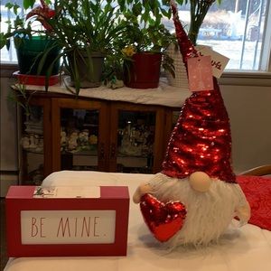 Valentine Gnome Rae Dunn